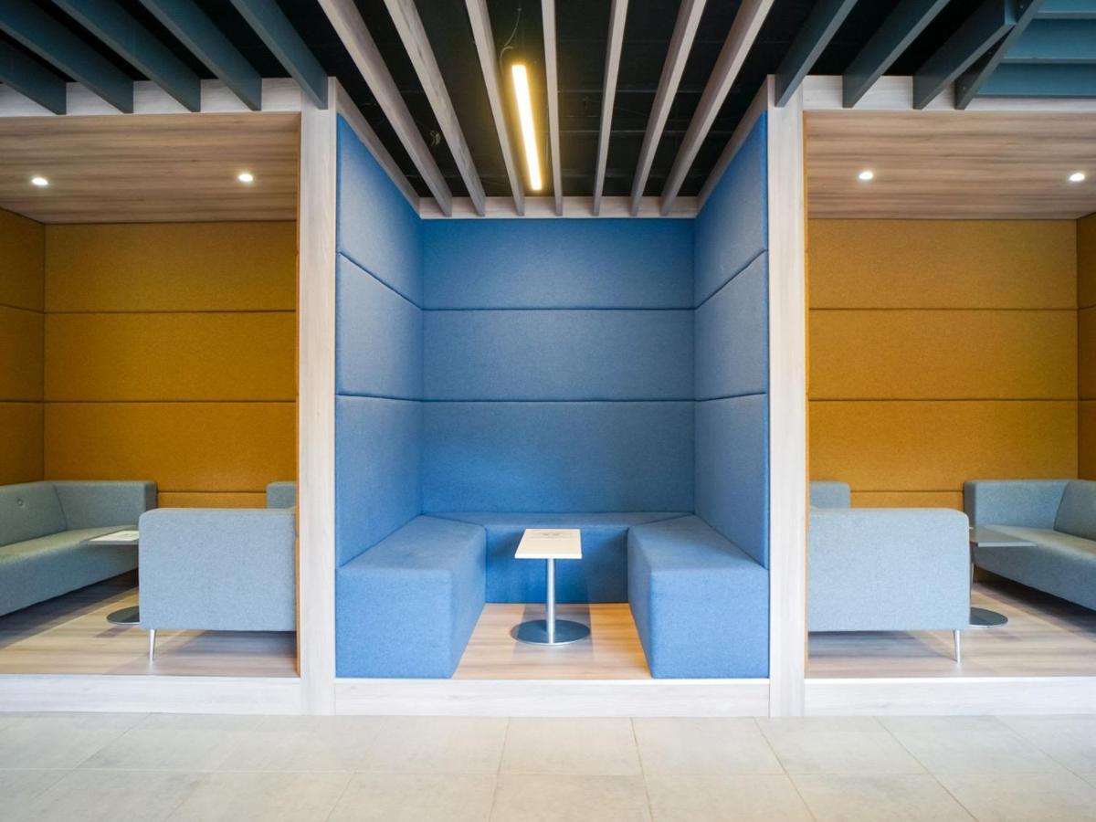 1 Bedroom Apartments, Studios And Ensuite Bedrooms With Shared Kitchen At Centro House In 스털링 외부 사진
