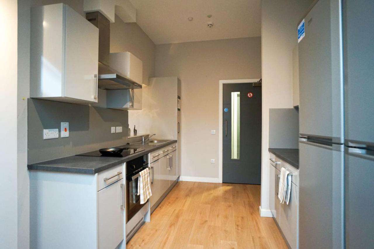 1 Bedroom Apartments, Studios And Ensuite Bedrooms With Shared Kitchen At Centro House In 스털링 외부 사진