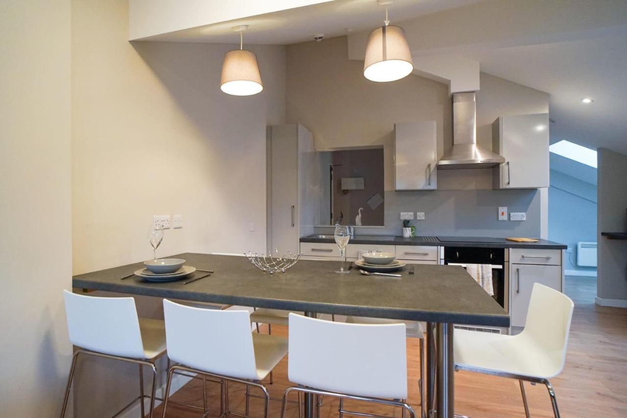 1 Bedroom Apartments, Studios And Ensuite Bedrooms With Shared Kitchen At Centro House In 스털링 외부 사진