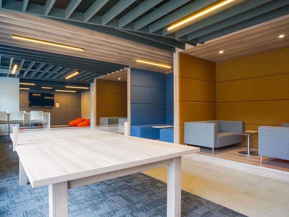1 Bedroom Apartments, Studios And Ensuite Bedrooms With Shared Kitchen At Centro House In 스털링 외부 사진